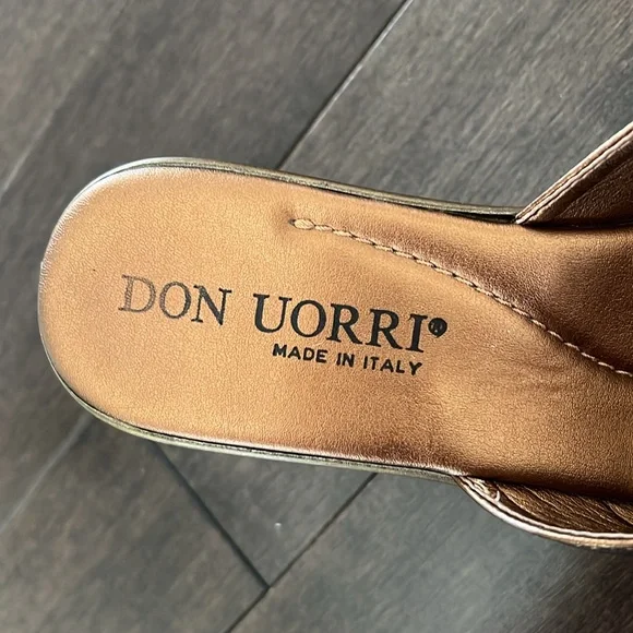 Beautiful sandals - Picture 3 of 4